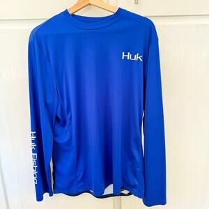 HUK Fishing American Flag FIsh Size Medium Long Sleeve